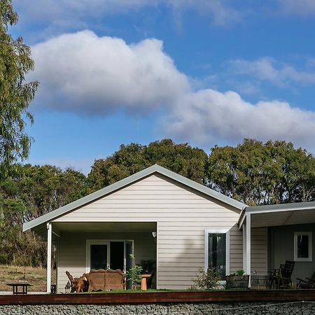 Stablebase Guest House Albany Exterior photo